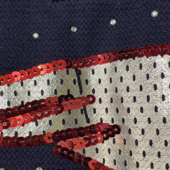 Majestic NFL Womens New England Patriots Football V-Neck Small Flaw NWT โฆ - Picture 2 of 13